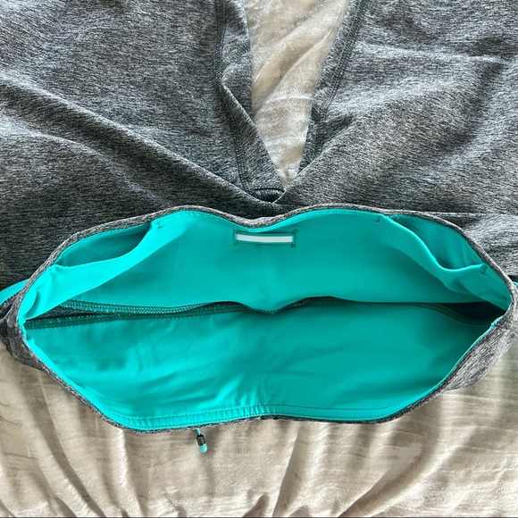 Lululemon Leggings | Size 6 - Picture 8 of 8